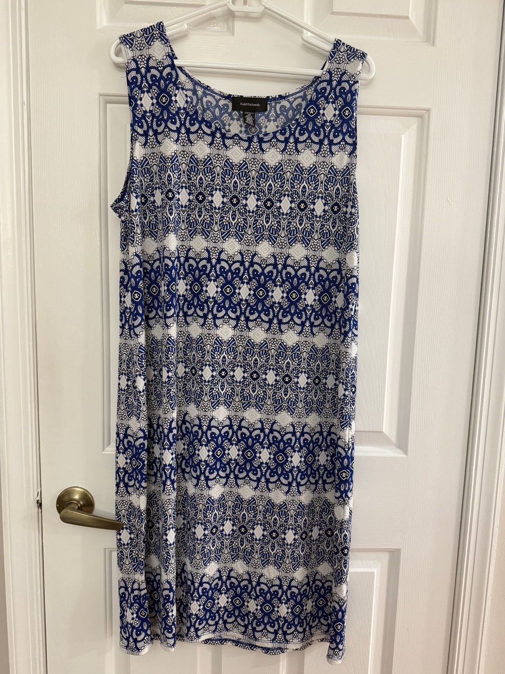 R&M Richard’s Blue & White Printed Sleeveless Midi Dress